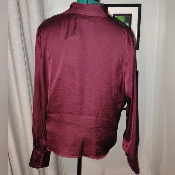 Band of Gypsies Mon Cheri Faux-Wrap Blouse in Plum, Size XL - Picture 5 of 10